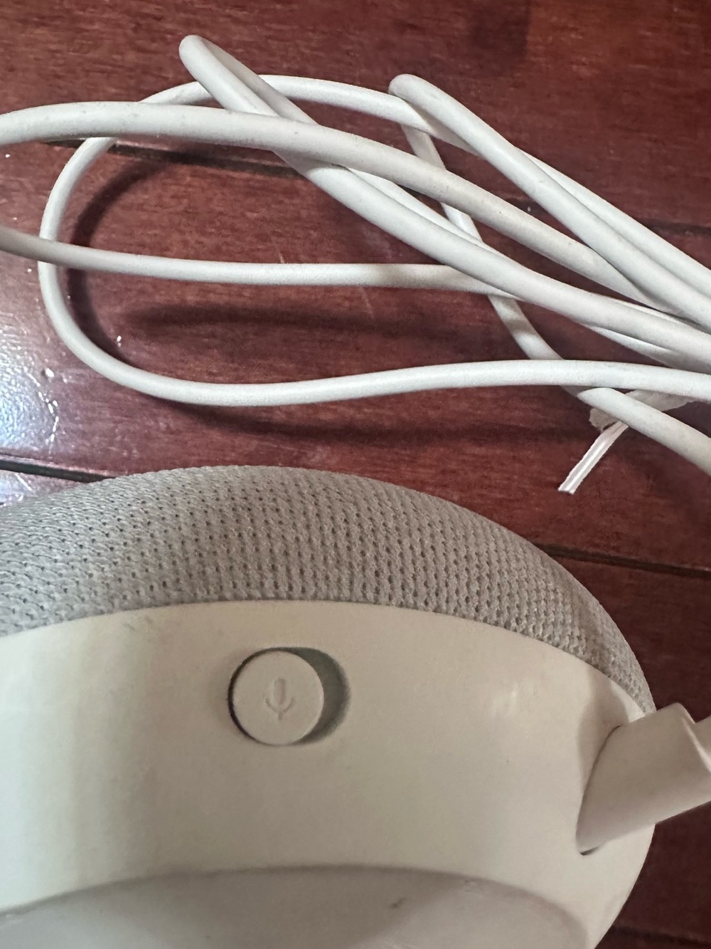 Google Nest Mini 2nd Generation in Chalk Gray - Picture 4 of 8